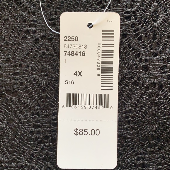 Plus Size Lace Dress - Black - Picture 6 of 6